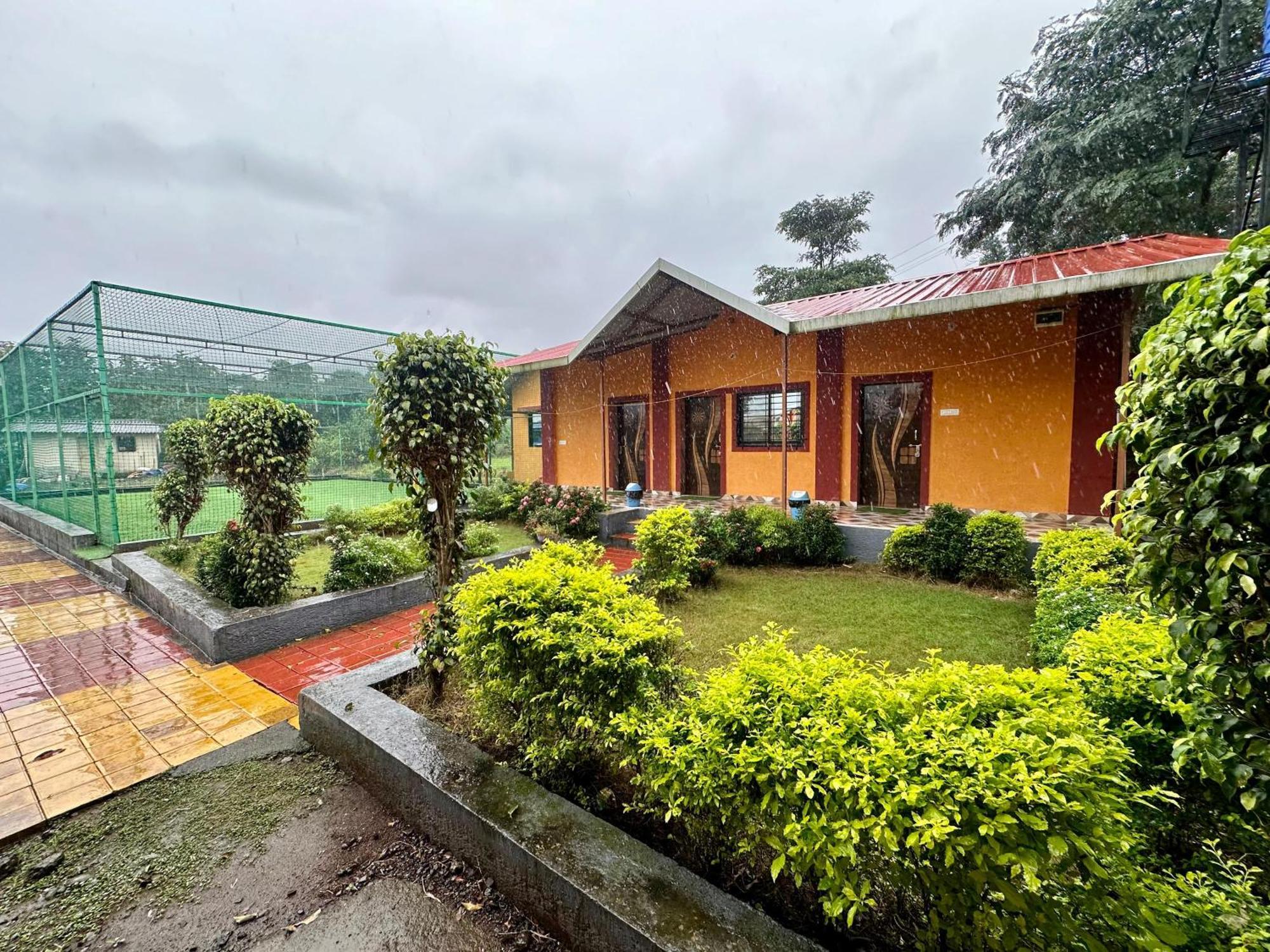 Karjat Ap Resort Dış mekan fotoğraf